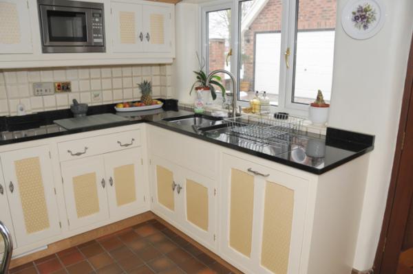 Handmade Kitchens cheshire, Bespoke Kitchens Cheshire, Bespoke Kitchens Wilmslow | Roger Moore Bespoke Kitchens Ltd 8