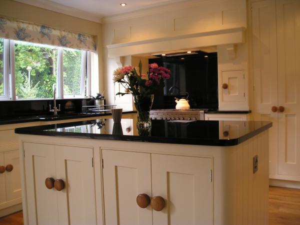 Handmade Kitchens cheshire, Bespoke Kitchens Cheshire, Bespoke Kitchens Wilmslow | Roger Moore Bespoke Kitchens Ltd 20